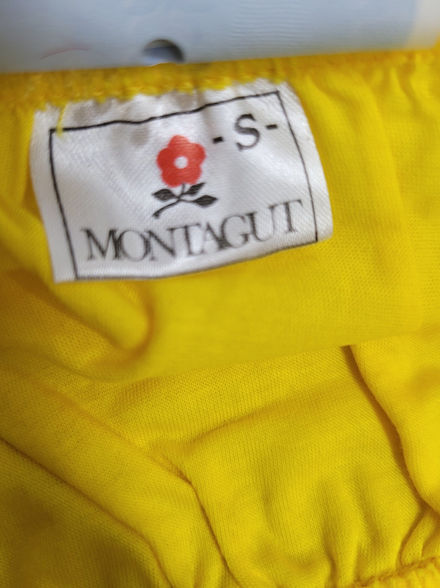 02款男裝三角型內褲-黃色