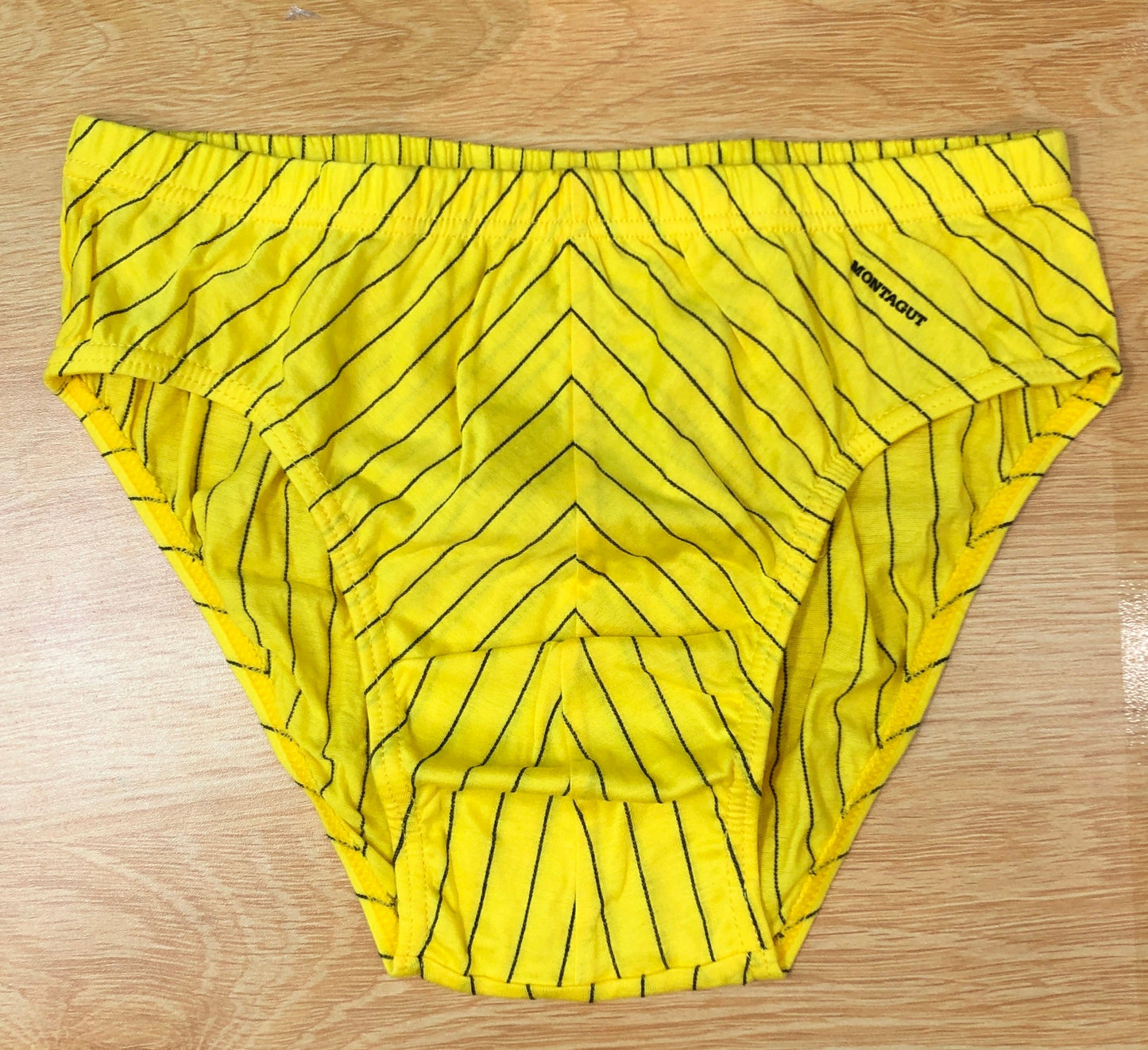 03款男裝三角型斜條紋內褲-黃色